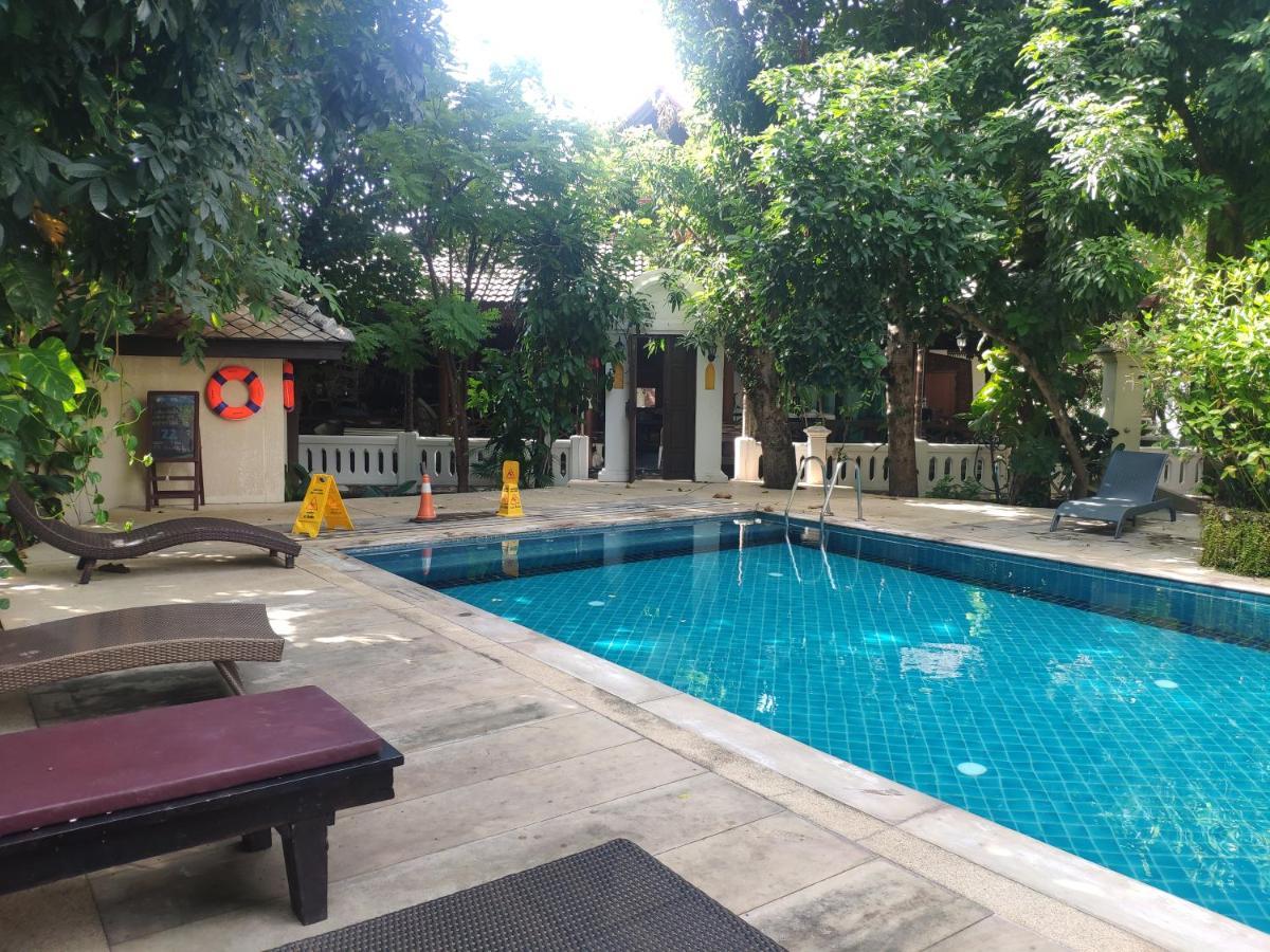 Changpuak Hotel Chiang Mai Exterior photo