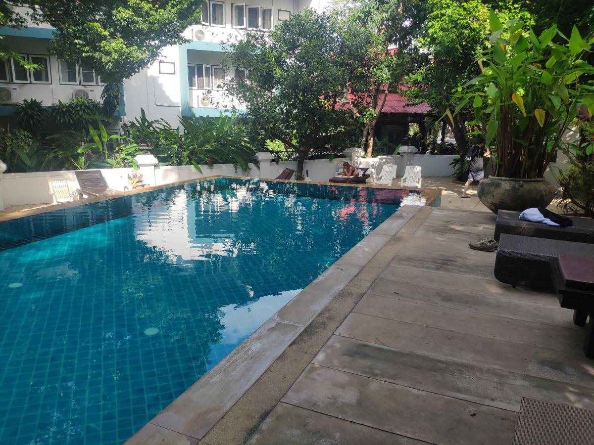 Changpuak Hotel Chiang Mai Exterior photo