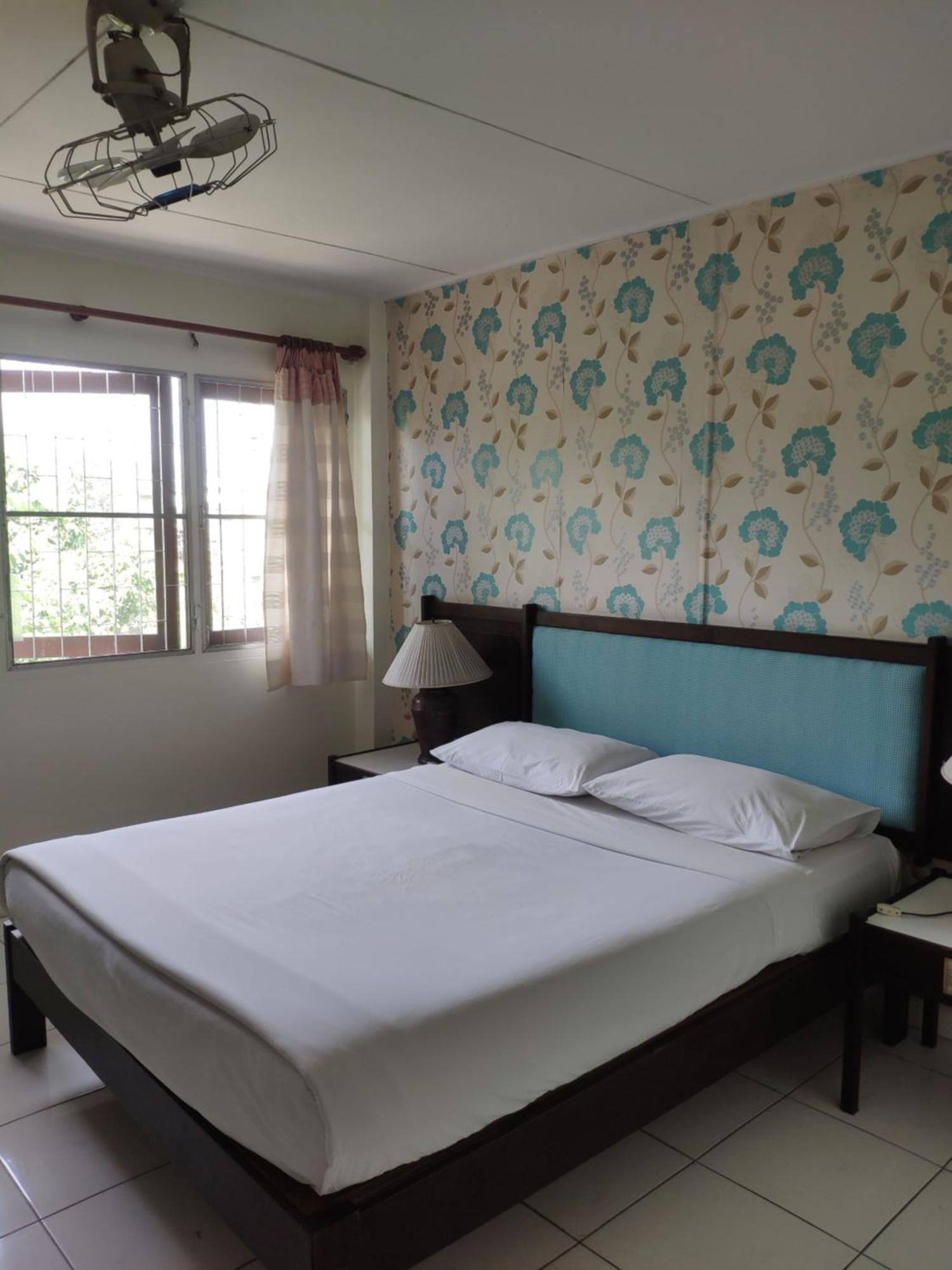 Changpuak Hotel Chiang Mai Exterior photo