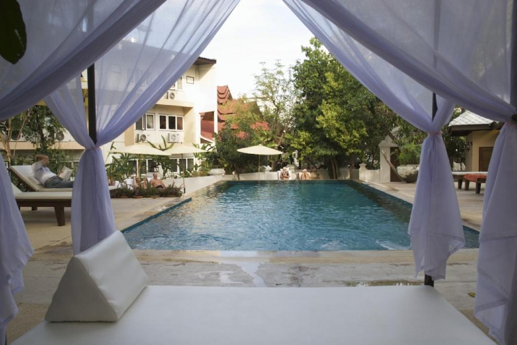 Changpuak Hotel Chiang Mai Exterior photo