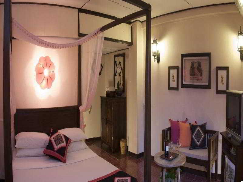 Changpuak Hotel Chiang Mai Exterior photo
