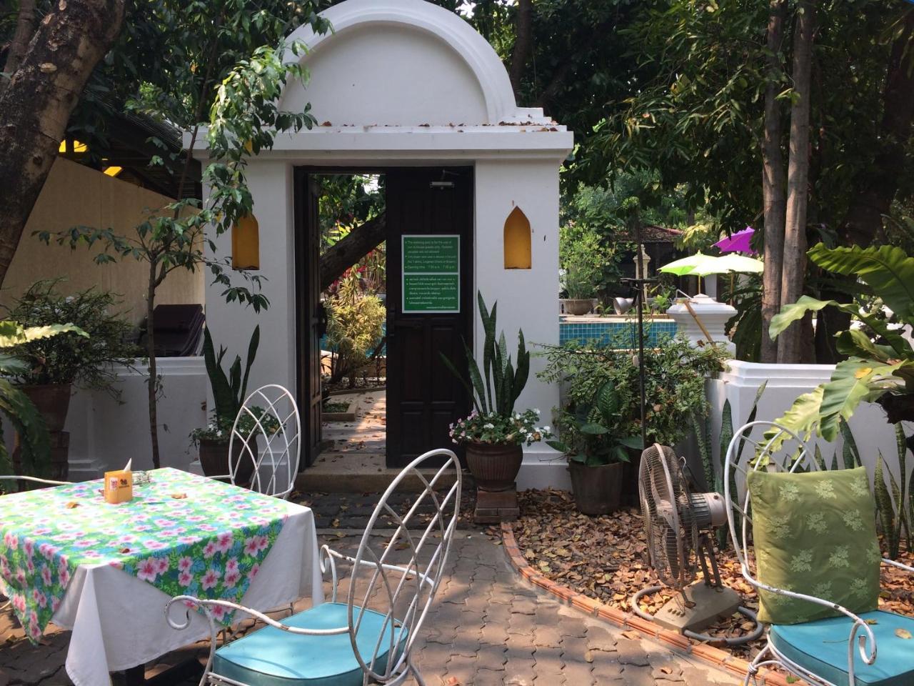 Changpuak Hotel Chiang Mai Exterior photo